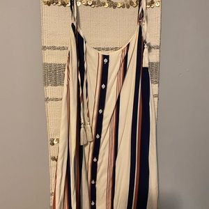 Stripped tie on shoulders dress